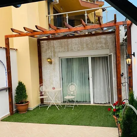 Vasiliko Sea View شقة تساريفو